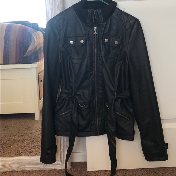 Jacket (fall) - Picture 3 of 8